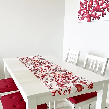 Appartamento Rubino By Ermosa - A 300 M Dal Mare *